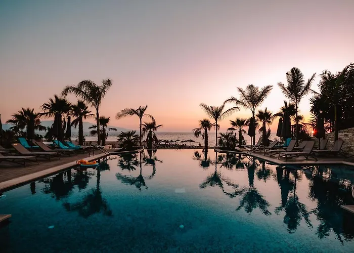Hotel con piscina: El Primero Hotel